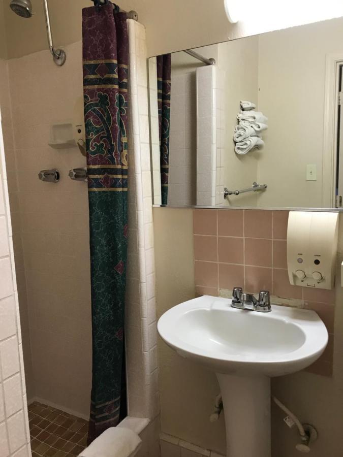 Budget Inn Паркер Экстерьер фото
